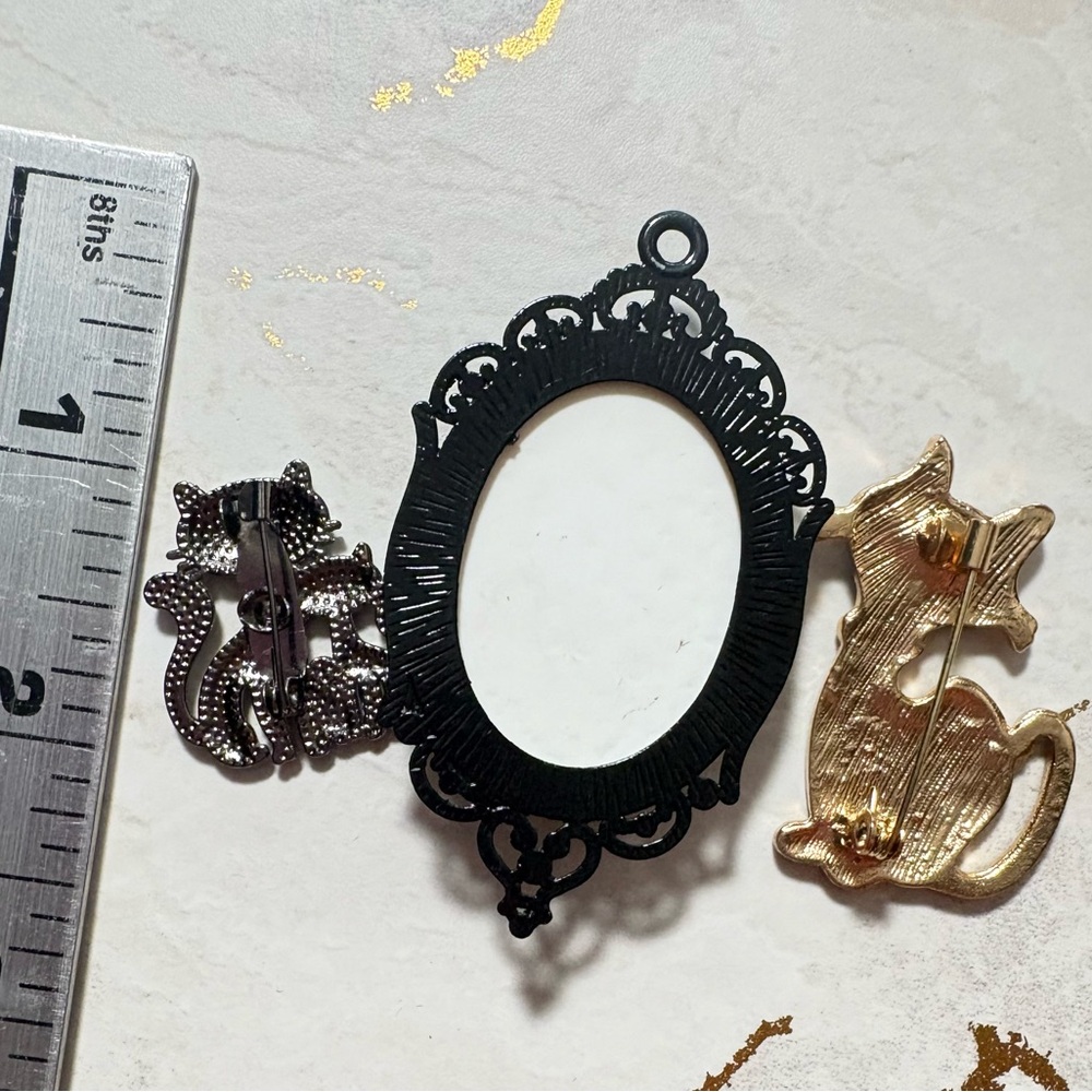 Black Cat Cameo Brooch and pendant — Enameled Cat trio brooch Pin - Picture 6 of 6